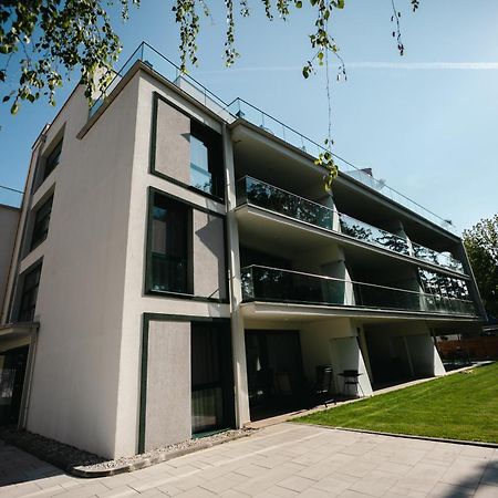 Villa Bauhaus Penthouse Wellness Apartman Шиофок Экстерьер фото