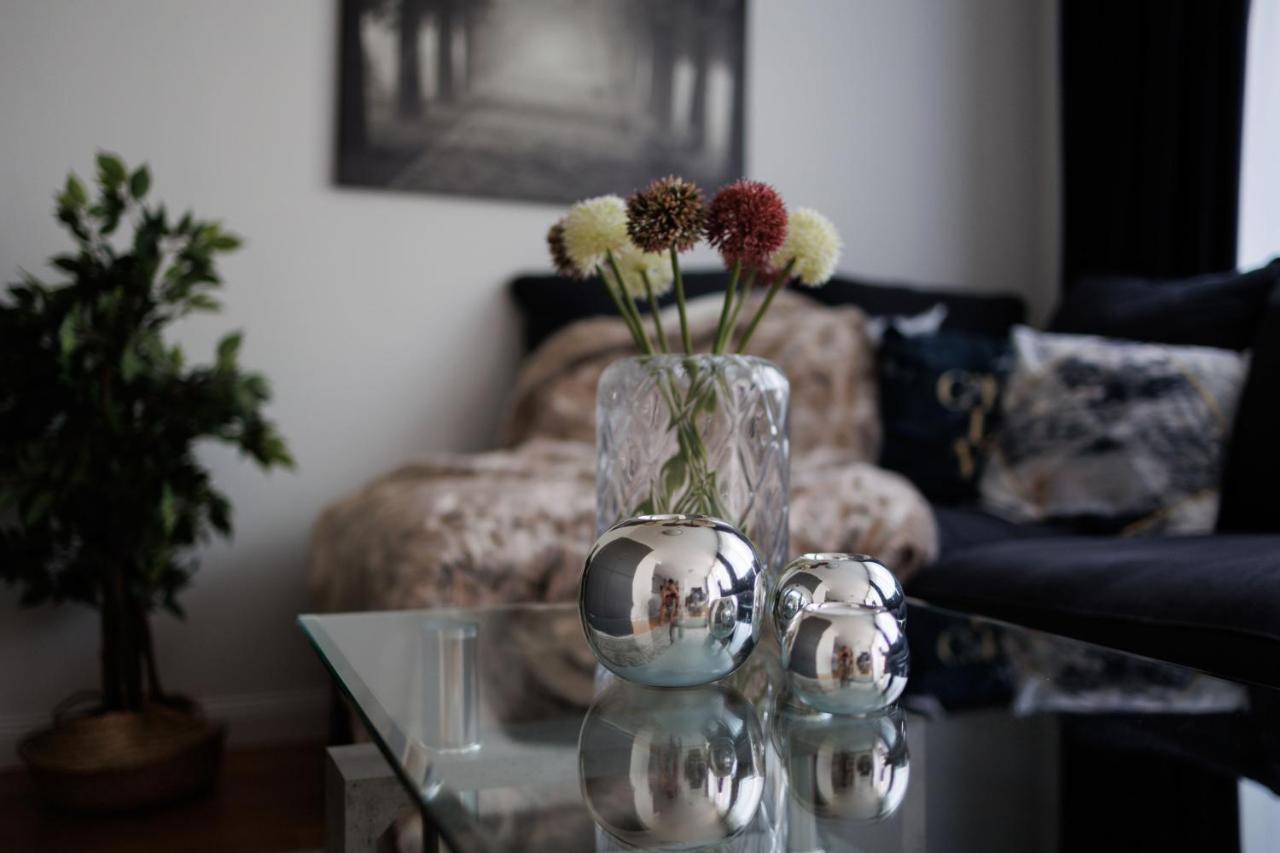 Villa Bauhaus Penthouse Wellness Apartman Шиофок Экстерьер фото