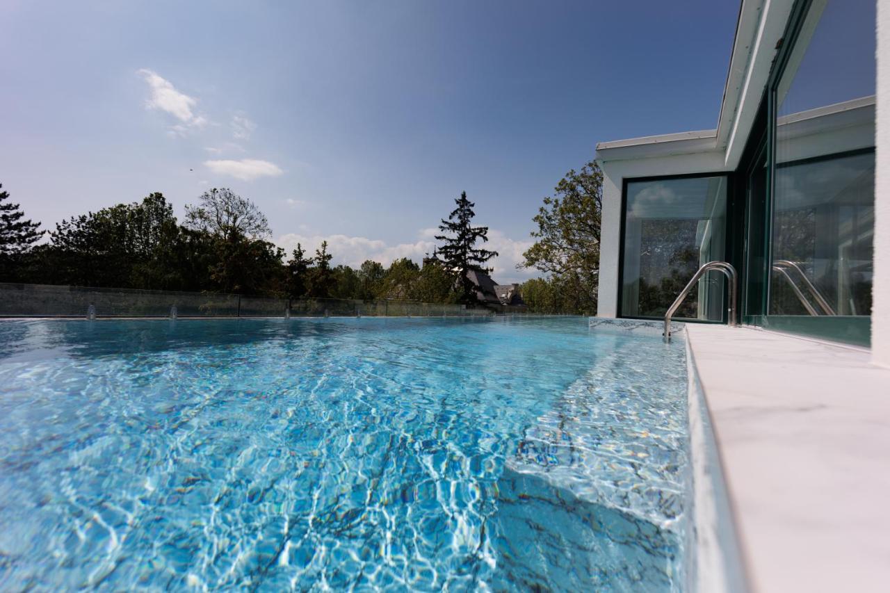 Villa Bauhaus Penthouse Wellness Apartman Шиофок Экстерьер фото